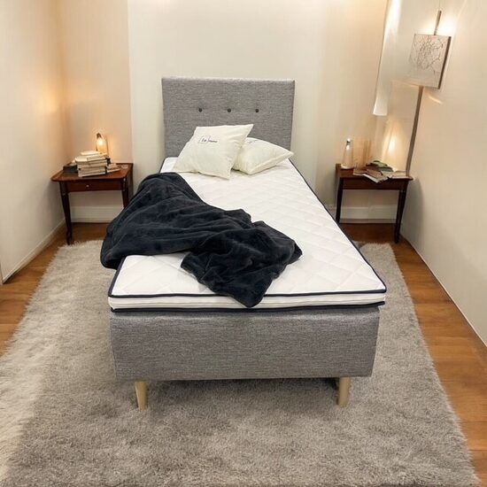 InHome kušett HALL POCKET +Peats Button